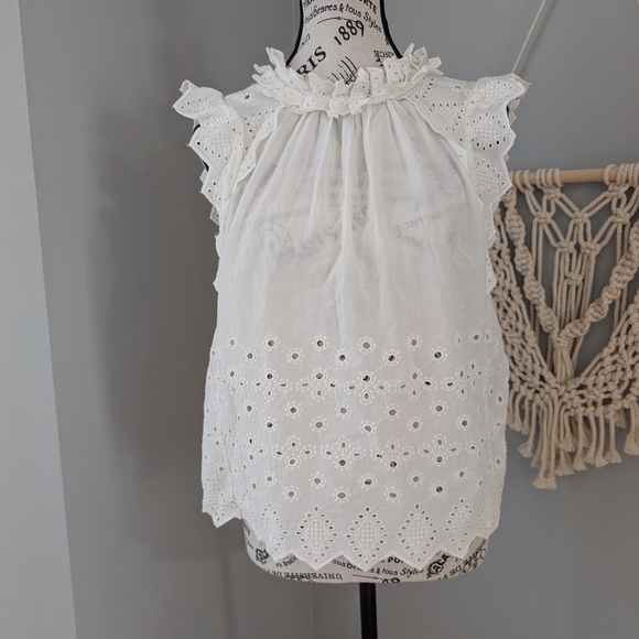 Bailey 44 Ivory Eyelet Ruffle Blouse Medium - Picture 3 of 8